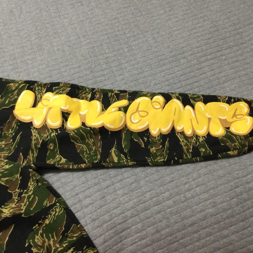 We Are Little Giants Creative Disruptors Boy’s Tiger Stripe Camo Pants Size 7/8 - Picture 2 of 8